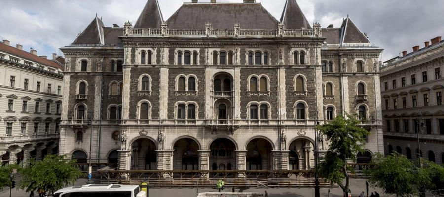 W Hotels to open luxury unit by 2020