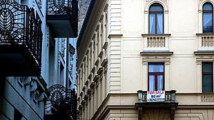 Mekkora lakást kapunk 20 millió forintból a régió fővárosaiban?