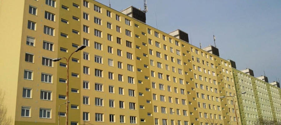 Panelben laksz? Most nagyot megy az ára